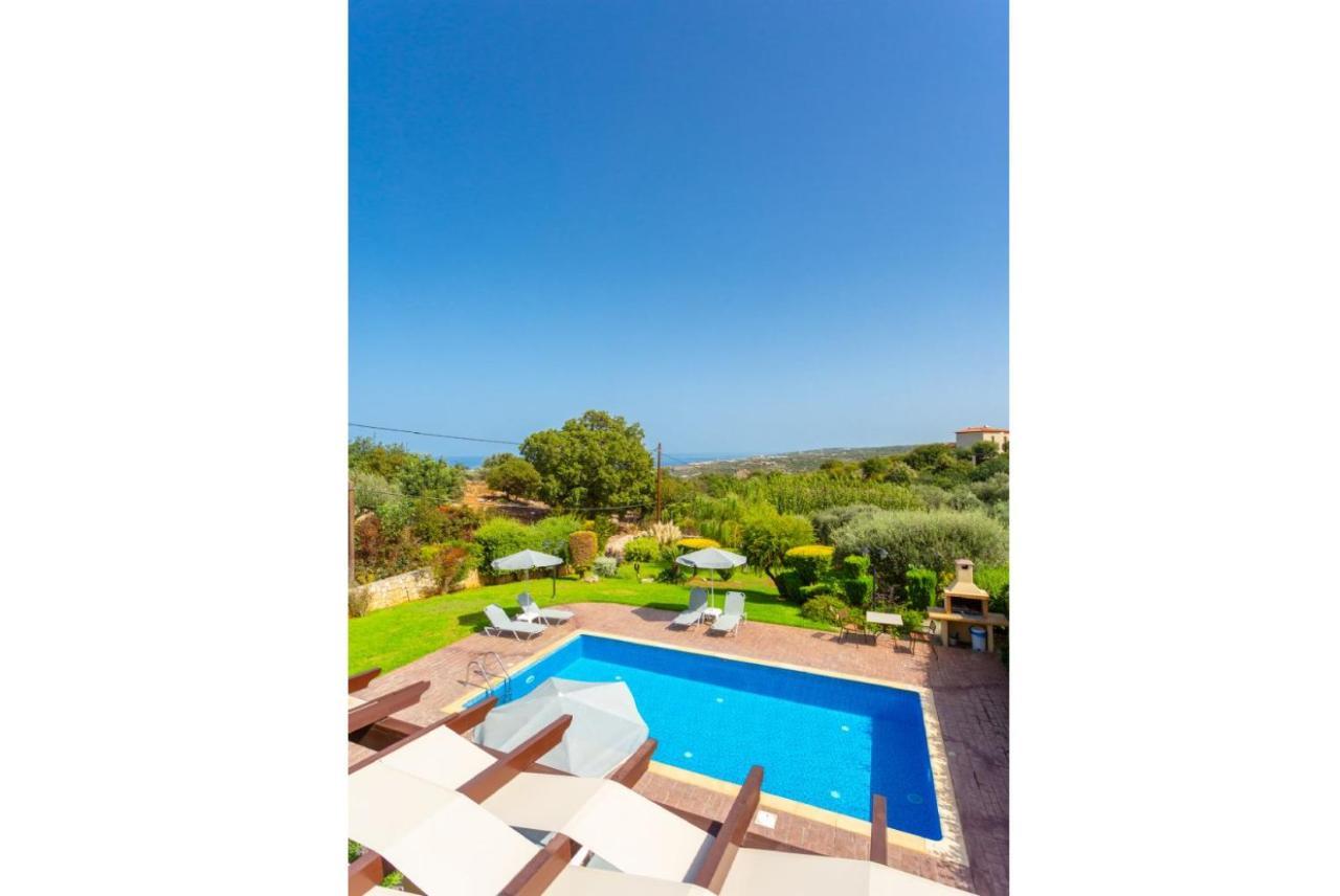 Villa Georgia Йерані Екстер'єр фото