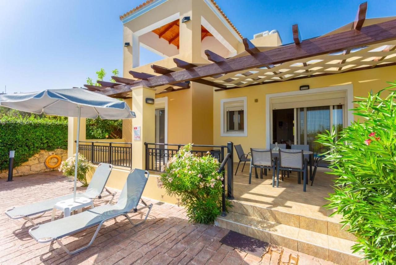 Villa Georgia Йерані Екстер'єр фото